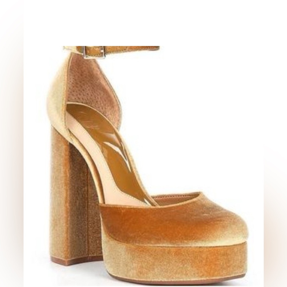 NEW-  Gianni Bini Platform Oversized Heel Closed Toe Sandal Gold Mustard Velvet